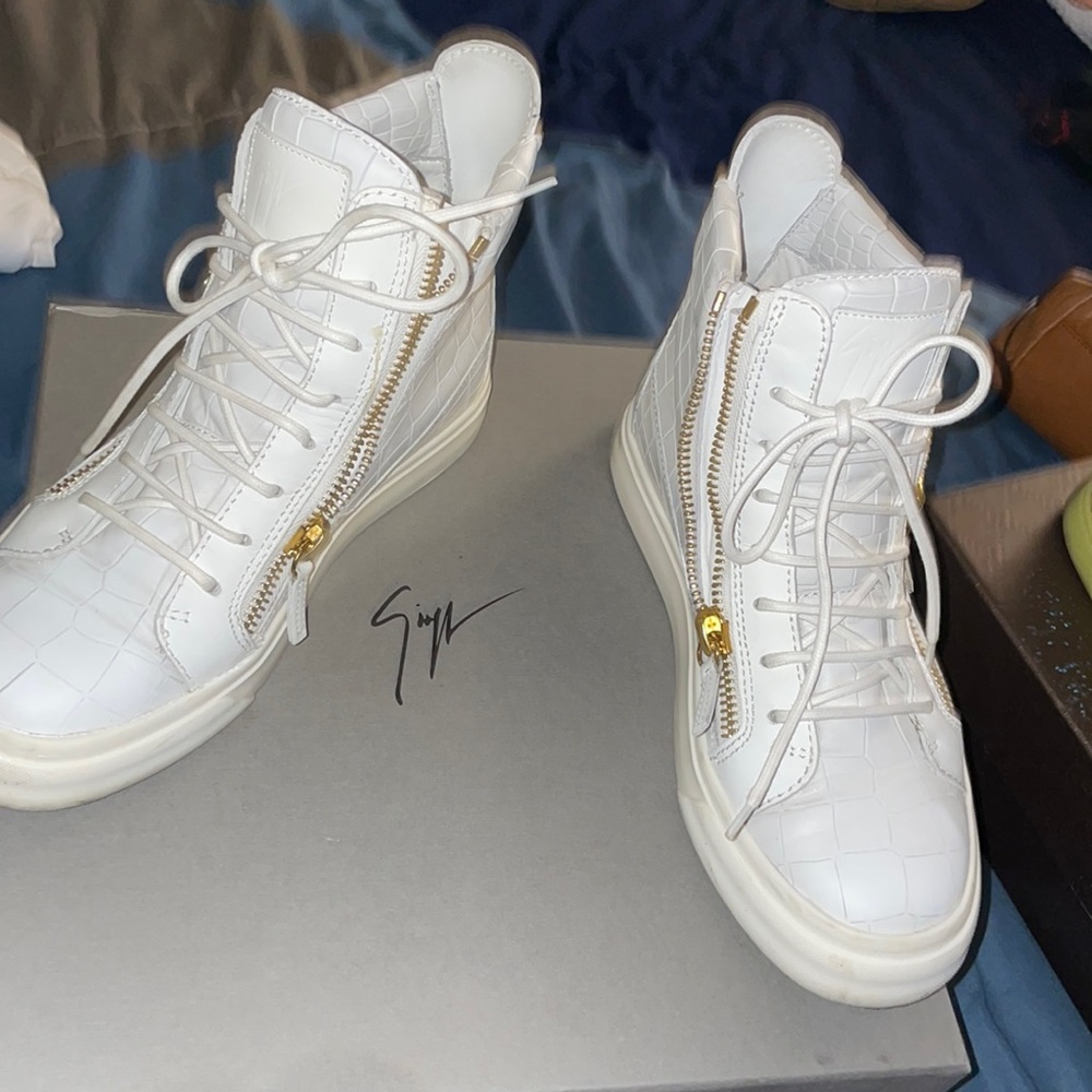 Off white Giuseppe’s sneakers